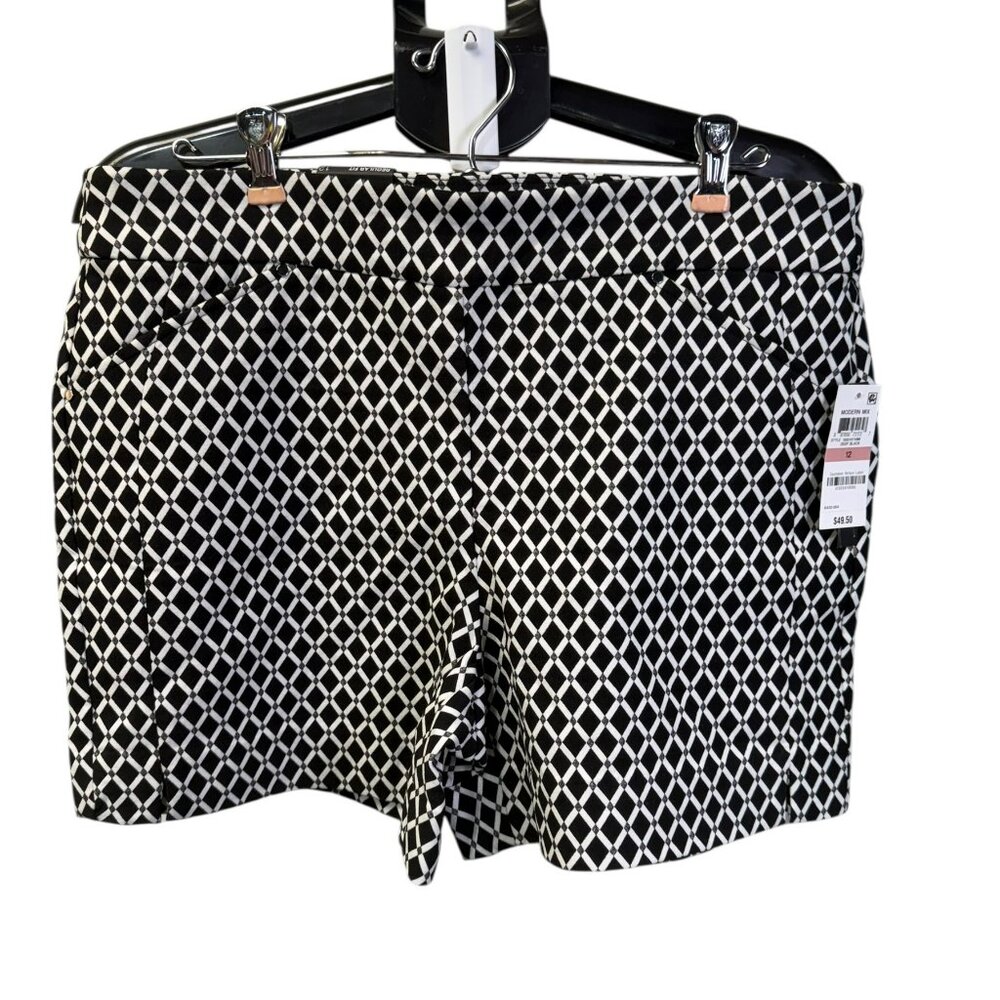 NWT INC International Concepts Printed Jacquard Shorts Size 12